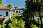 Stately villa in panoramic position and with much privacy
