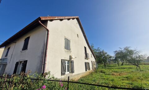 7-room detached house with annexes to refresh on 15 ares
