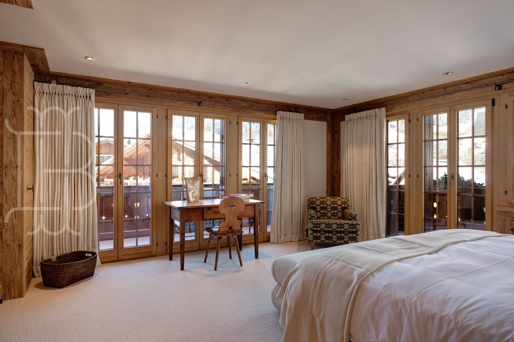 Interior view 6