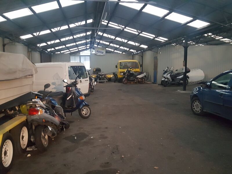 Rent approximately 2500m2 of industrial space