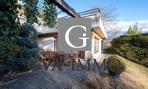 Detached villa located in a quiet and residential environment