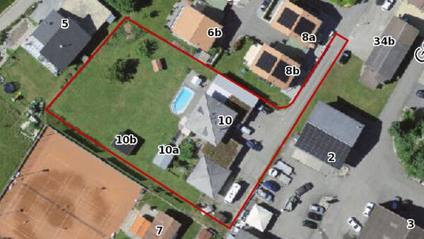 Einfamilienhaus  + Nebengebäude Physio/Kraftraum + Baulandreserve!