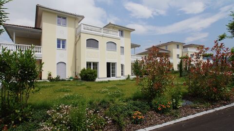 Mehrfamilienhaus mit 5 Wohnungen