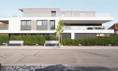 Appartement moderne en attique design avec terrasse panoramique