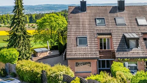 Juli 2025: Reiheneinfamilienhaus, Vermarktungsdauer 8 Wochen