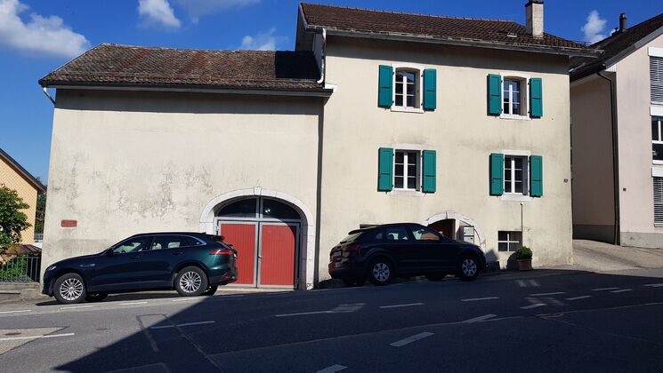 Maison villageoise à rénover.   VENDU