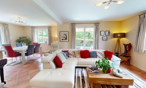 Magnifique villa de luxe et son logement indépendant, hauteurs Neydens