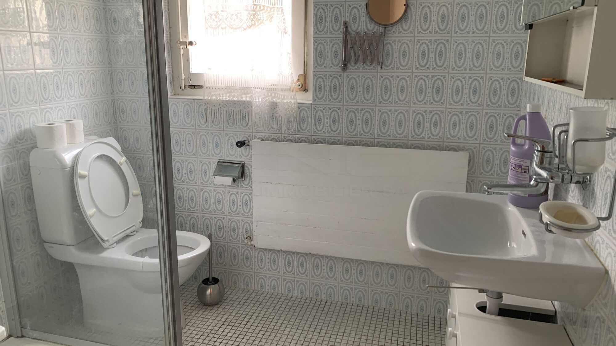 Salle de douche et WC - Rez
