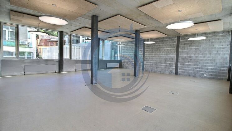 ESPACE BUREAU NEUF À LOUER AU SEIN D'UN IMMEUBLE COMMERCIAL