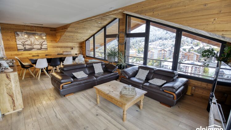 Magnifique attique de 5.5 p. au centre de Nendaz !