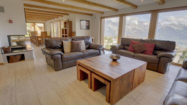 Aussergewöhnliches Chalet mit einmaliger Aussicht in Haute-Nendaz!