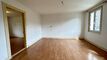 Haus mit Scheune, Stall und Weide mit einer Grundfläche von 2400m2
