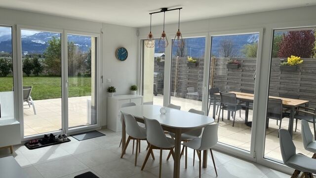 Superbe appartement duplex dans immeuble totalement rénové.
