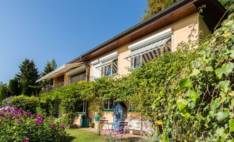 Villa de 5.5 pièces située dans un cadre privatif, vue lac imprenable