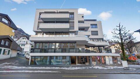 Erstvermietung: Kernsarnierte 3.5-Zimmer-Wohnung mit Berg & Seeblick