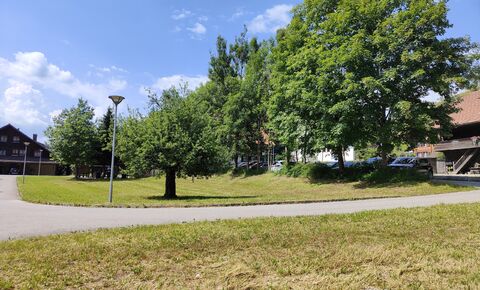 Bauland für 2 Mehrfamilienhäuser + ehem. Gasthof (heute MFH)