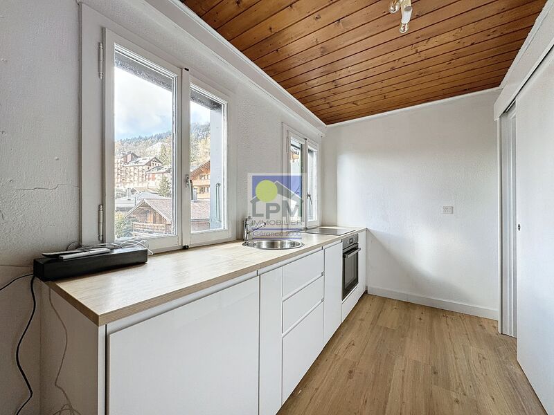 Large studio with separate sleeping area in the heart of the village