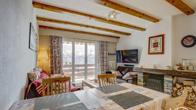 Joli 3 p. rénové au centre de Haute-Nendaz !