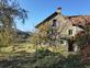 Magnifique cadre bucolique pour cette ferme à rénover