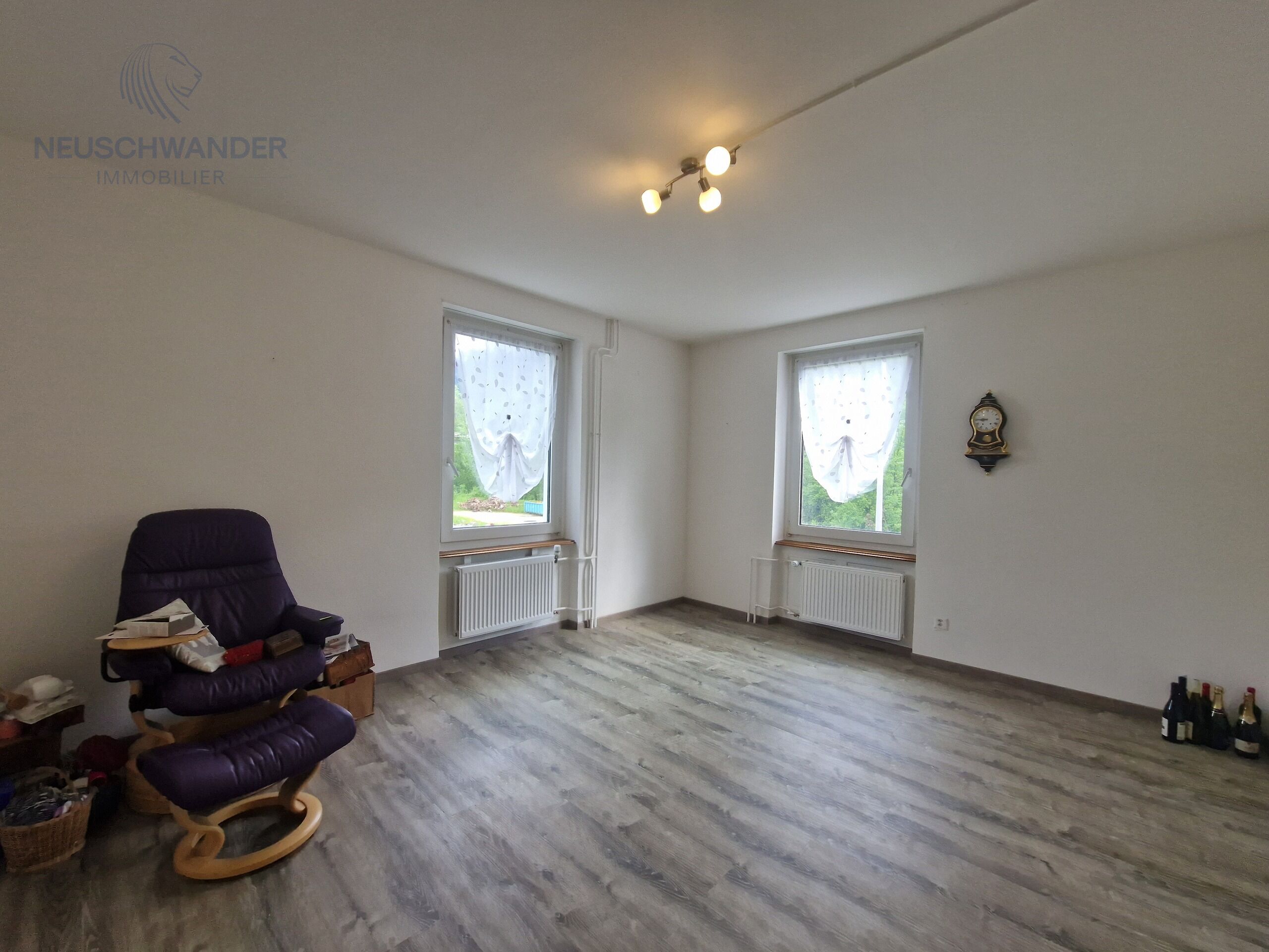 appartement n°2 - étage n°1 - duplex - spacieuse chambre