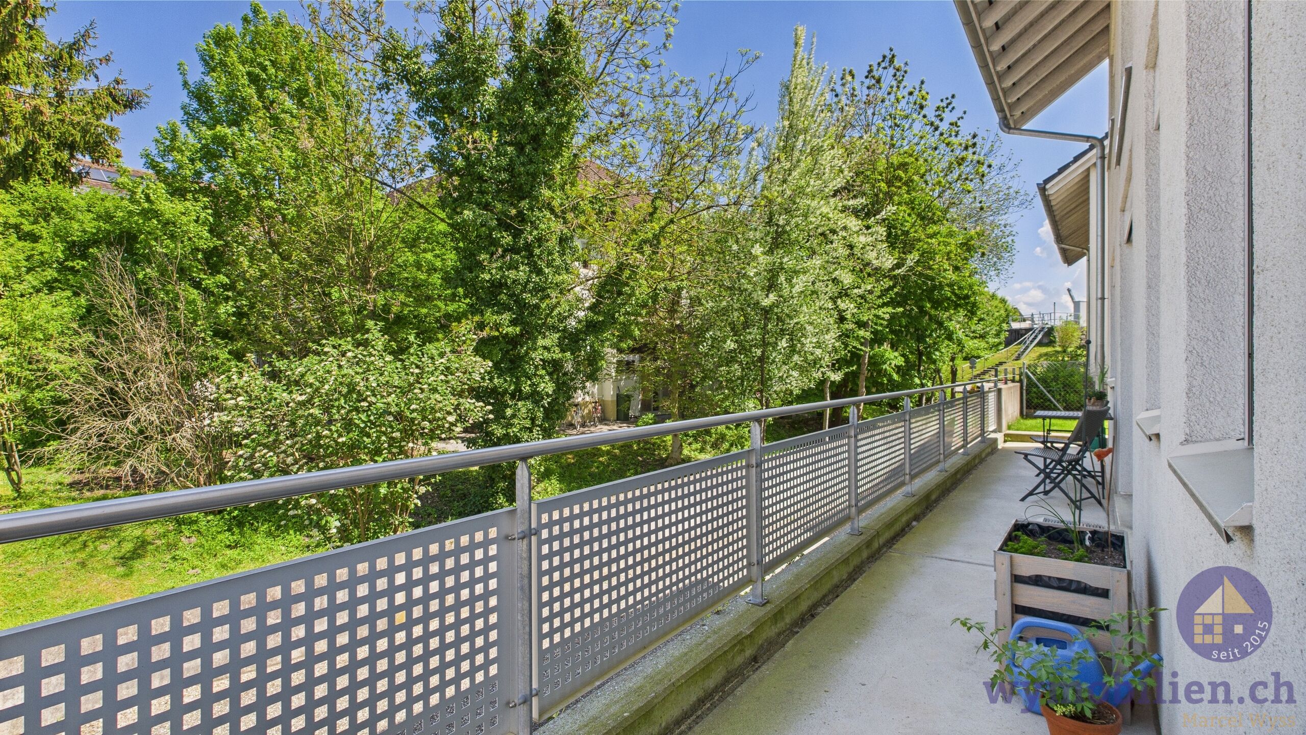 Balkon Nord - ermöglicht einen Rundgang ums Haus