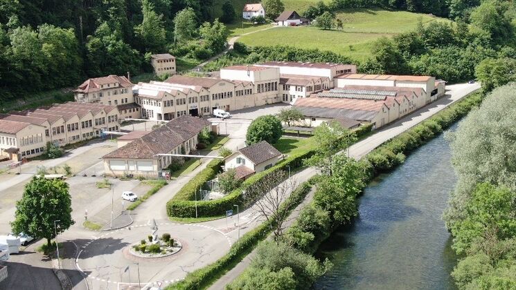 SPÉCIAL INVESTISSEURS - Site industriel 23’000 m² à vendre SPÉCIAL INVESTISSEURS - Site industriel 23’000 m² à vendre