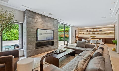 Exclusivity: Superb luxurious villa in Conches - turnkey