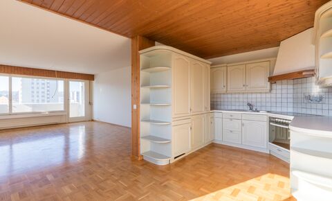 Helle 4.5-Zimmer-Wohnung mit unverbaubarer Weitsicht