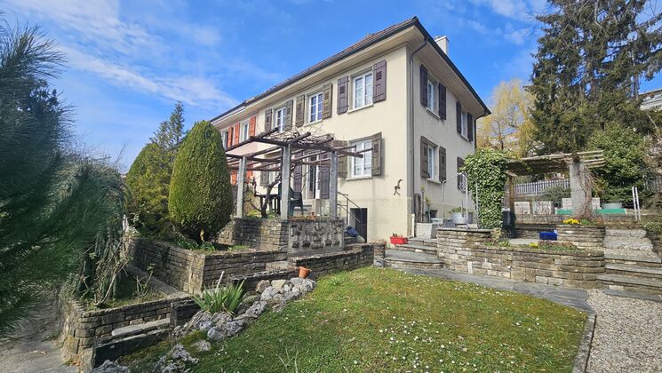 UNIQUE ! Coquette maison en pignon au coeur de Lausanne !