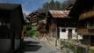 Vendu au coeur de Leysin : chalet avec studio et pièce aménageable en bureau