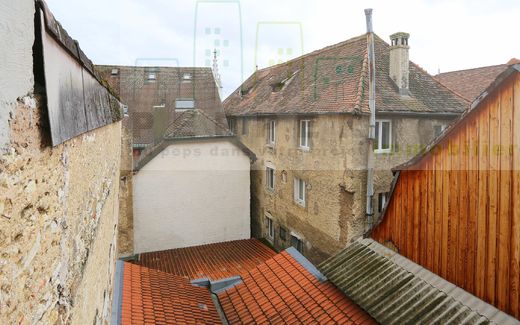 Magnificent duplex in the old town of Porrentruy.