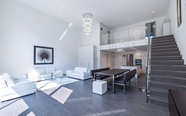 Urban Elegance. Loft Lifestyle. Prime City Location.