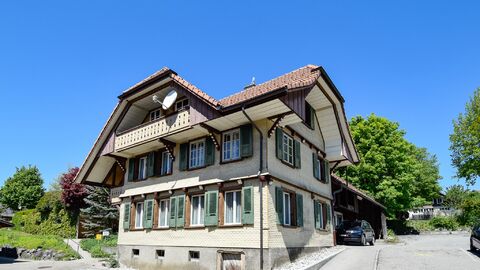 Charmantes 5.5-Zimmer Bauernhaus im Dorf