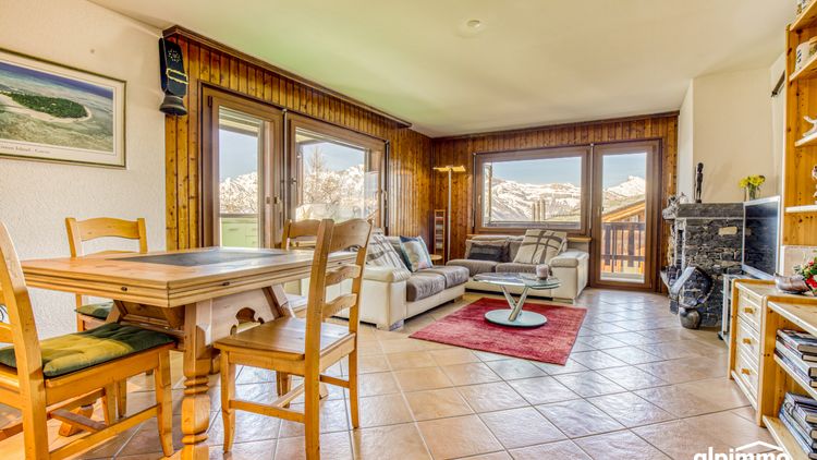 For sale in Nendaz : Beautiful 2 bedroom apartment near the cable car!