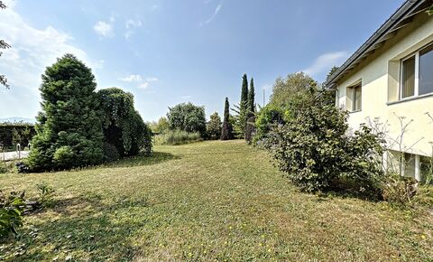 Exclusivity sold by us: villa with Alps & lake view