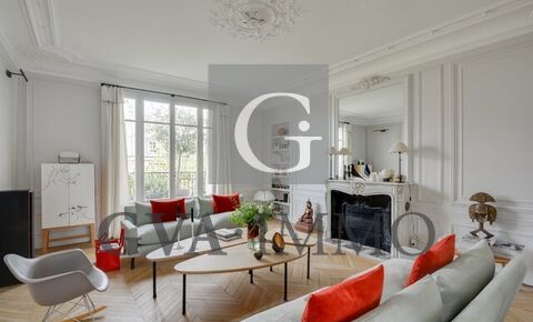 Magnificent Haussmann-style apartment