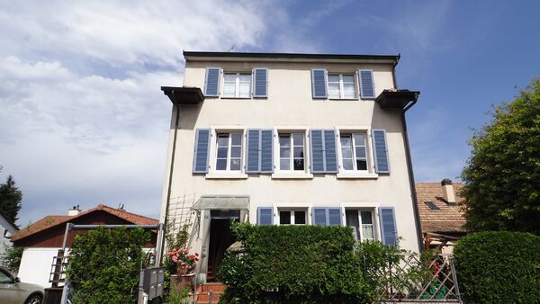 First floor apartment in sought after location