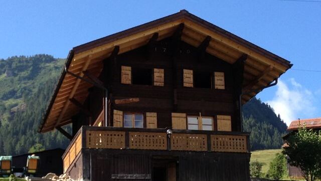 Vendu à La Forclaz : splendide chalet avec magnifiques terrasses