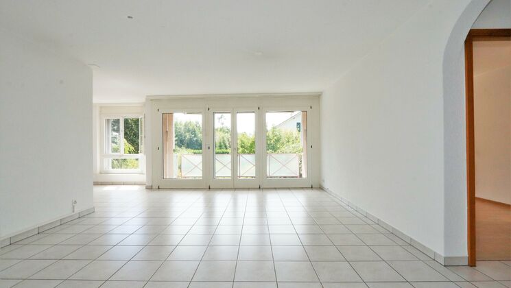À vendre: 
Appartement de 3.5-pièces
Excellent état et prêt à habiter