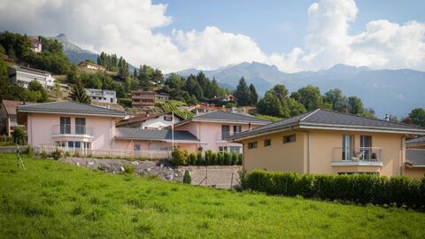 Doppelhaus mit gemeinsamer Garage CH-3973 Venthône