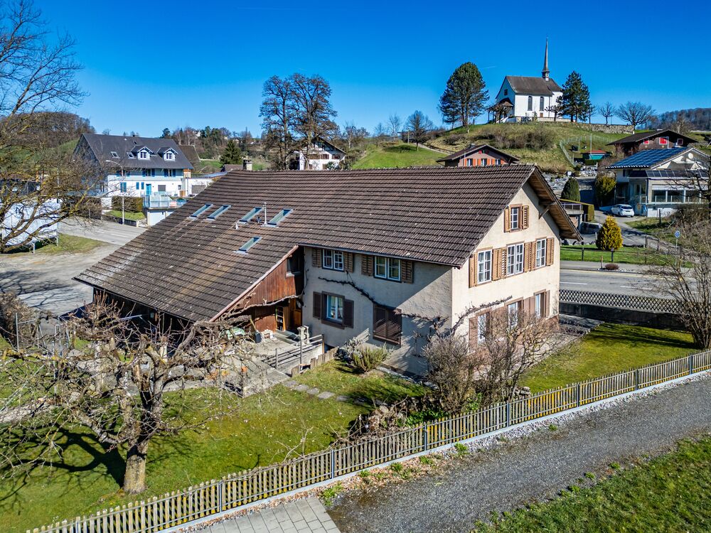 Familientraum mit grossem Garten und Potenzial