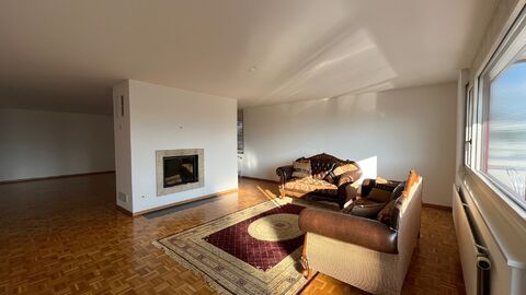 Véritable attique de 5.5 pièces 190m2