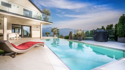 Superb luxury villa, panoramic view, infinity pool