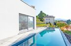 Comfortable and beautifully renovated home with pool, like new