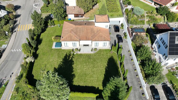 Exklusives Einfamilienhaus mit moderner Architektur & Komfort