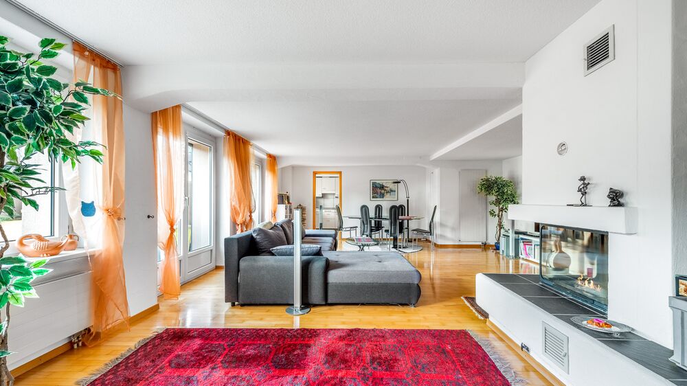 Blick von Zimmer 1 in den Wohnraum Blick von Zimmer 1 in den Wohnraum