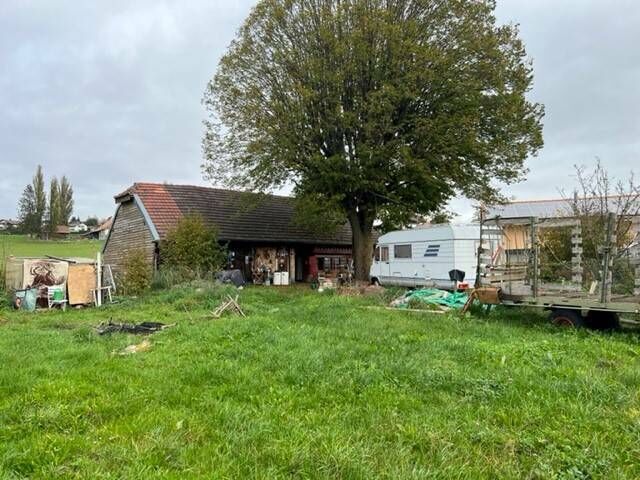 Ferme à démolir sur terrain de 1'142 m2