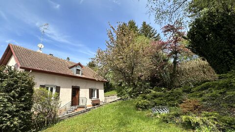 Tolles, helles Haus und Baulandreserve insgesamt mit 1292m2