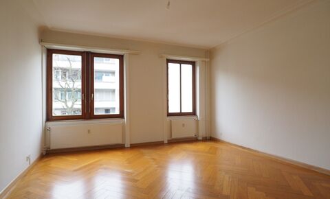 Renovated 3.5 room apartment in an Art Nouveau building with elevator