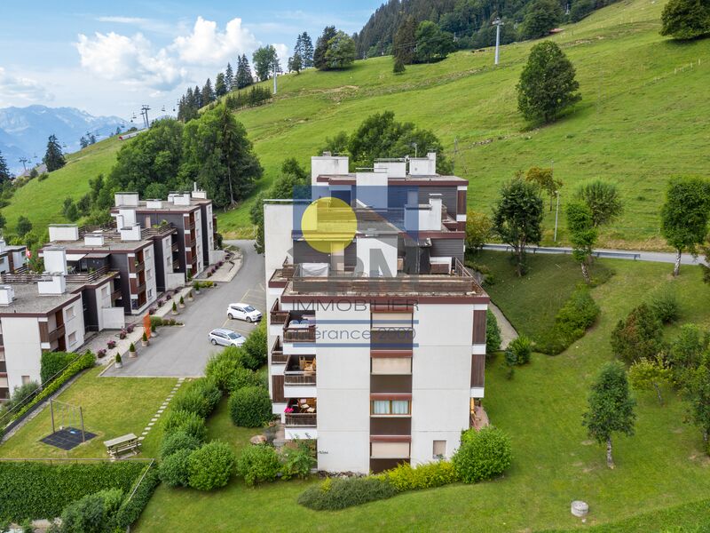 Cute quiet apartment with garden!